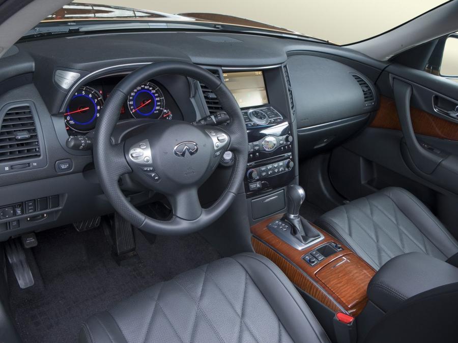  Infiniti FX50 2008 года  (EU) (фото 12 из 26)
